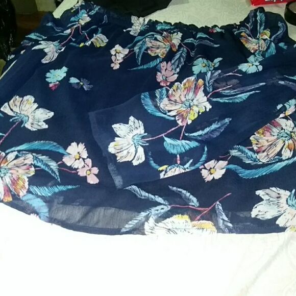 Floral blouse   - Picture 1 of 5